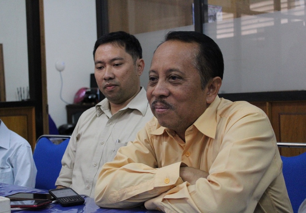Rektor ITN Malang, Dr.Ir. Kustamar, MT mengapresiasi kinerja LPPM ITN Malang yang berhasil duduki nomor dua tingkat nasional. (Foto: Yanuar/humas)