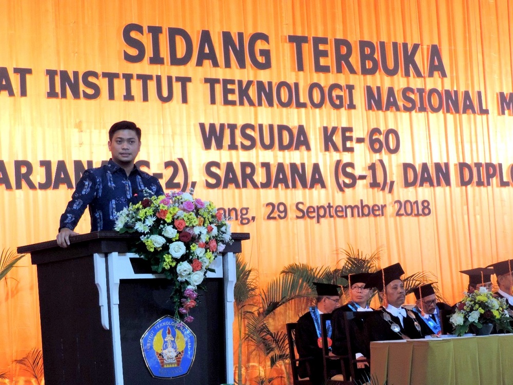 Bupati Kabupaten Gowa, Adnan Purichta Ichsan, SH.,MH., saat menghadiri dan memberikan sambutan pada wisuda ke-59 awal tahun 2018 yang lalu. (Foto: Yanuar/humas)