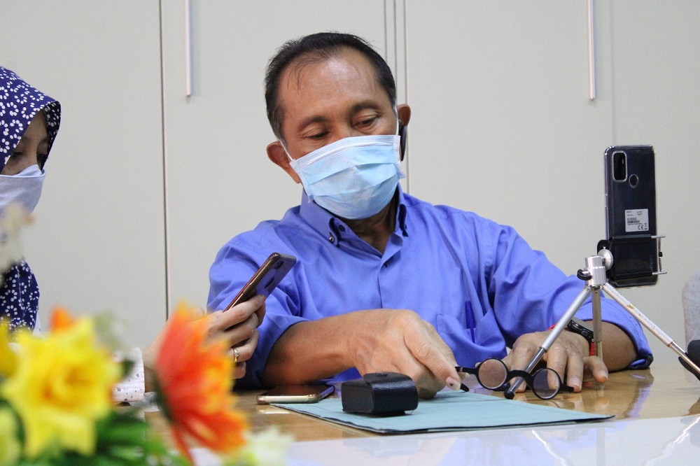 Ir. Breeze A.S. Maringka, MSA., IAI., AA Personnel In Charge (penanggung jawab) kegiatan Sibima ITN Malang saat diwawancara Humas ITN Malang. (Foto: Yanuar/humas)