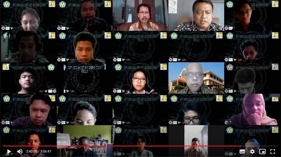Ketua pelaksana webinar Himpunan Mahasiswa Elektro (HME) S-1 ITN Malang Fathan Farisi Danial (dua dari bawah paling kiri). (Foto: Tangkapan layar Zoom Meeting)