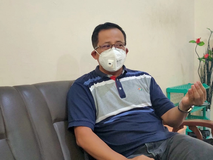 Ir Luki Widodo alumnus Teknik Pengairan S-1 ITN Malang (sekarang melebur ke dalam Teknik Sipil S-1) saat berkunjung ke Humas ITN Malang. (Foto: Ari/humas)