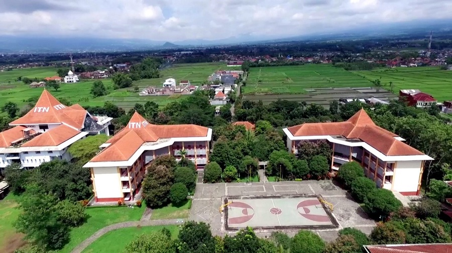 Kampus 2 ITN Malang yang beralamat di Jalan Raya Karanglo KM 2 Malang.