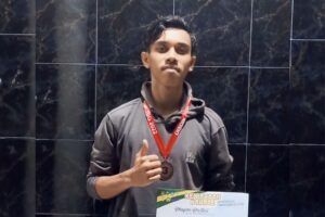 Richard Elber Barends ITN Malang juara 3 Kejuaraan Karate Piala Kapolres ke-III, Dinas pendidikan & kebudayaan ke-XI, KONI ke-III, Kabupaten Jombang Ta