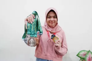 Nurul Afni Hanifa pecatur ITN Malang sabet tiga medali Porprov VIII Jatim 2023, dan Best Lady, Kejuaraan Catur Piala Bupati Sumenep, H. Achmad Fauzi Wongsojudo, SH., MH., 2023 (1)