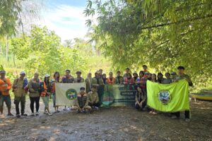 Mahasiswa PWK dan Teknik Lingkungan ITN Malang berkolaborasi dengan Komunitas Tegalsari Maritim (KTM) menanam mangrove di Malang Selatan