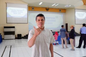 Kepala LPPM ITN Malang, Martinus Edwin Tjahjadi, ST., MGeomSc., PhD., saat Review Proposal Litabmas Internal 2025.