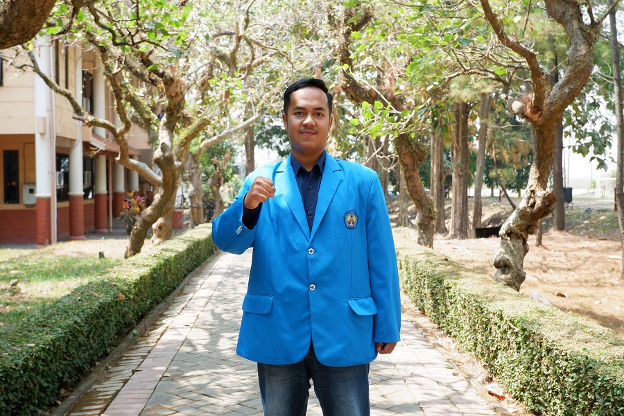 Kevin Nadiian Jadi Lulusan Terbaik Teknik Elektro ITN Malang Lewat Alat Peringatan Dini Banjir