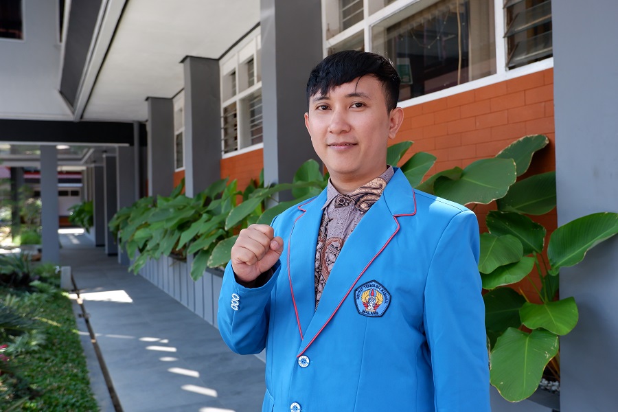 Lulus Magister 1,5 Tahun, Achmad Reza Maulana Bedah Solusi Pelayanan Akademik Kampus Lewat Metode DMAIC