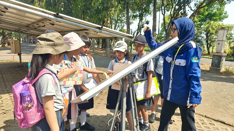 Belajar Sains Lebih Seru, Puluhan Siswa SD My Little Island Amati Pembangkit Energi Terbarukan di ITN Malang